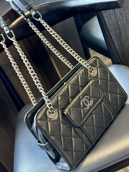 Calfskin Quilted Small Casual Riviera Zip Shoulder Bag Black