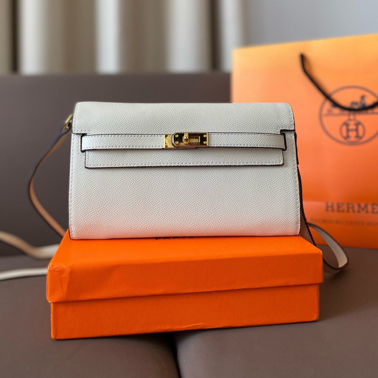 Epsom Kelly Wallet*