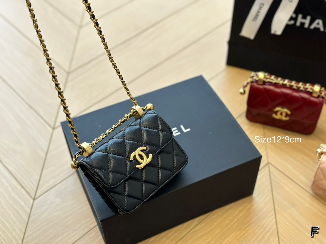 Clutch with Chain