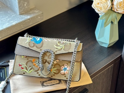 Small Dionysus Jumbo GG Shoulder Bag