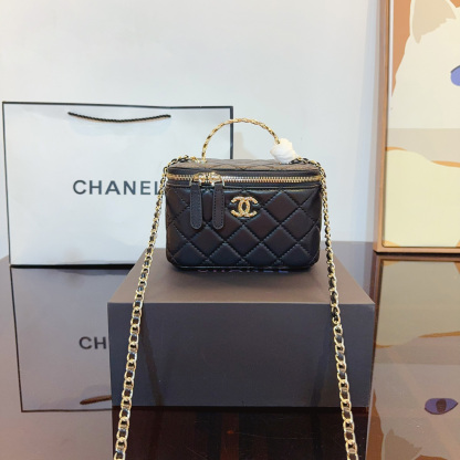 Clutch with Chain