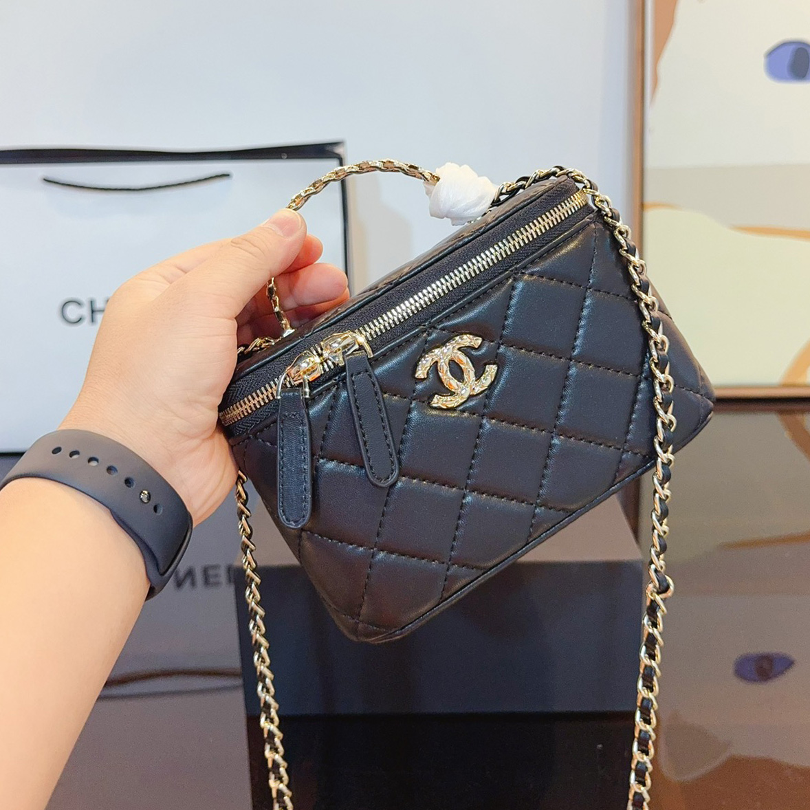 Clutch with Chain