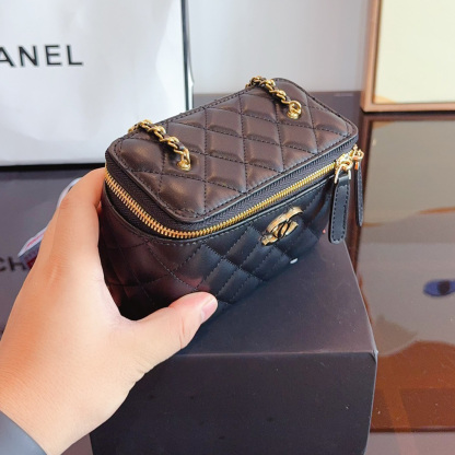 Clutch with Chain