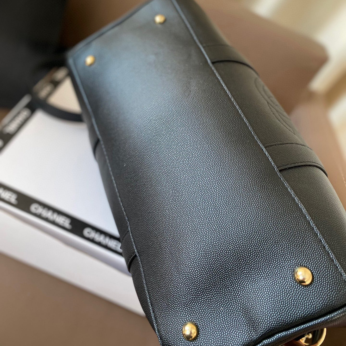 Two-hand travel bag