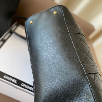 Diamond Quilted Two-Way Tote
