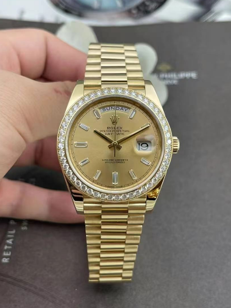 Day-Date 40 Yellow gold Ref# 228348RBR-0002