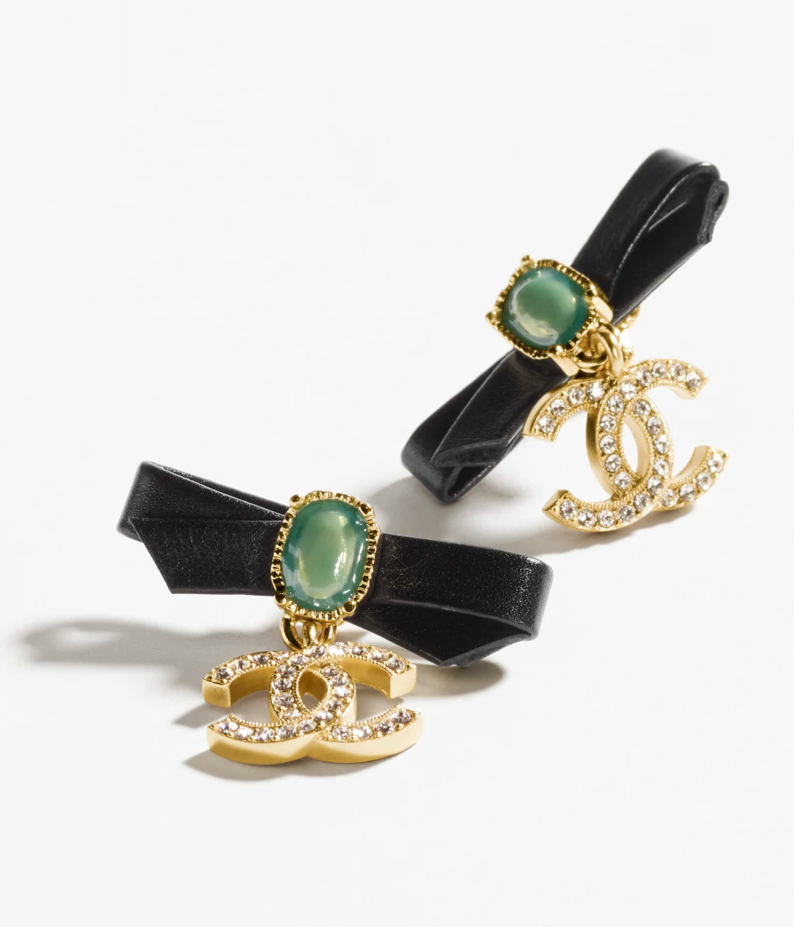 PENDANT EARRINGS