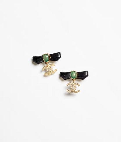 PENDANT EARRINGS