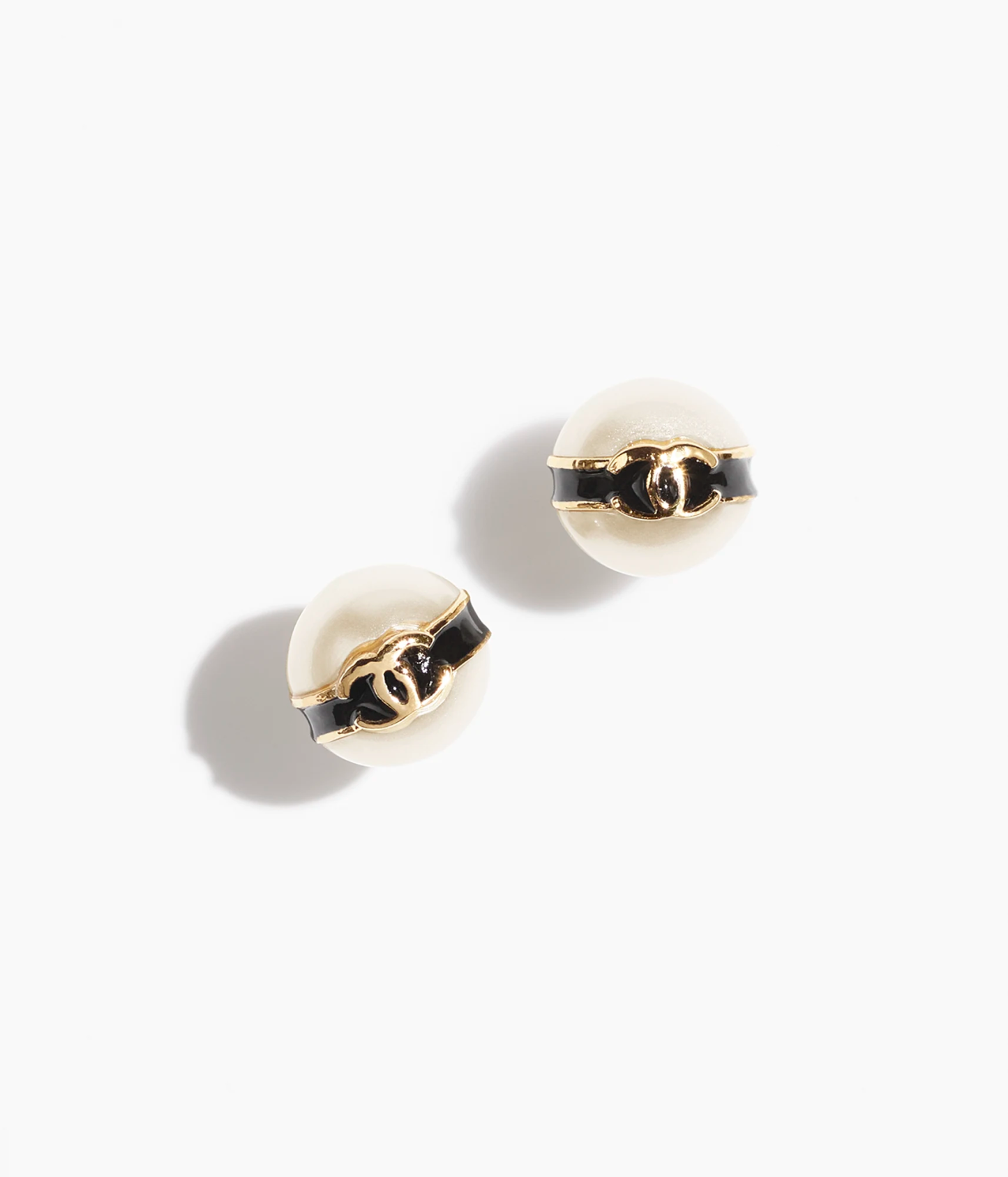 STUD EARRINGS