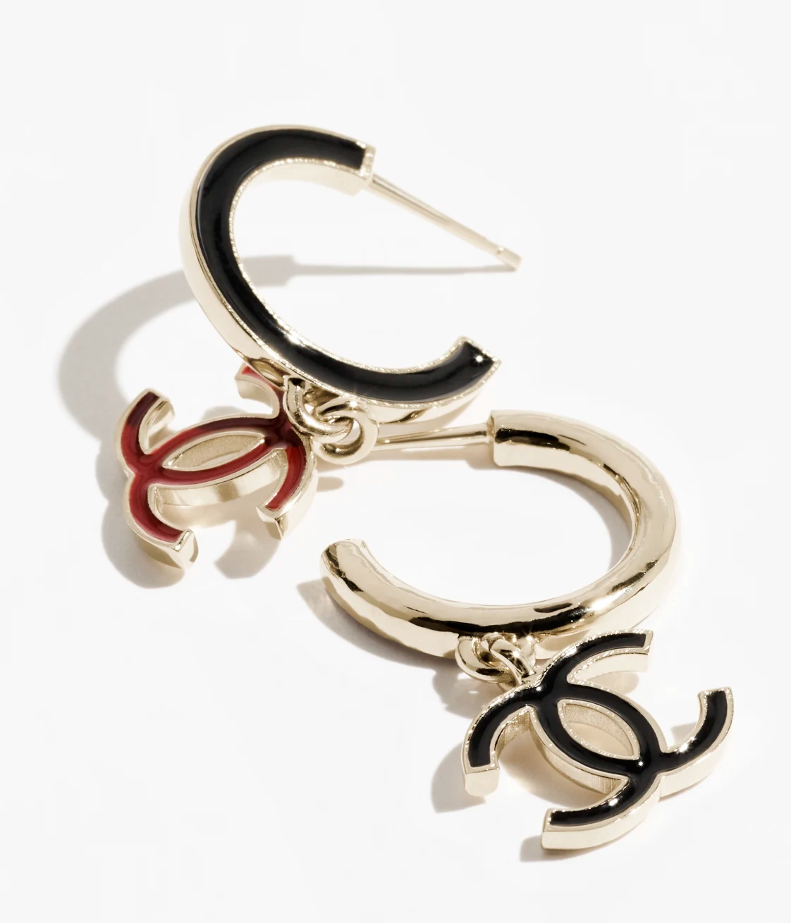 PENDANT EARRINGS