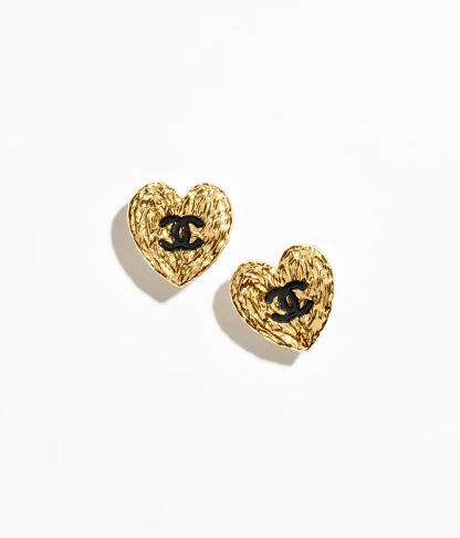 STUD EARRINGS