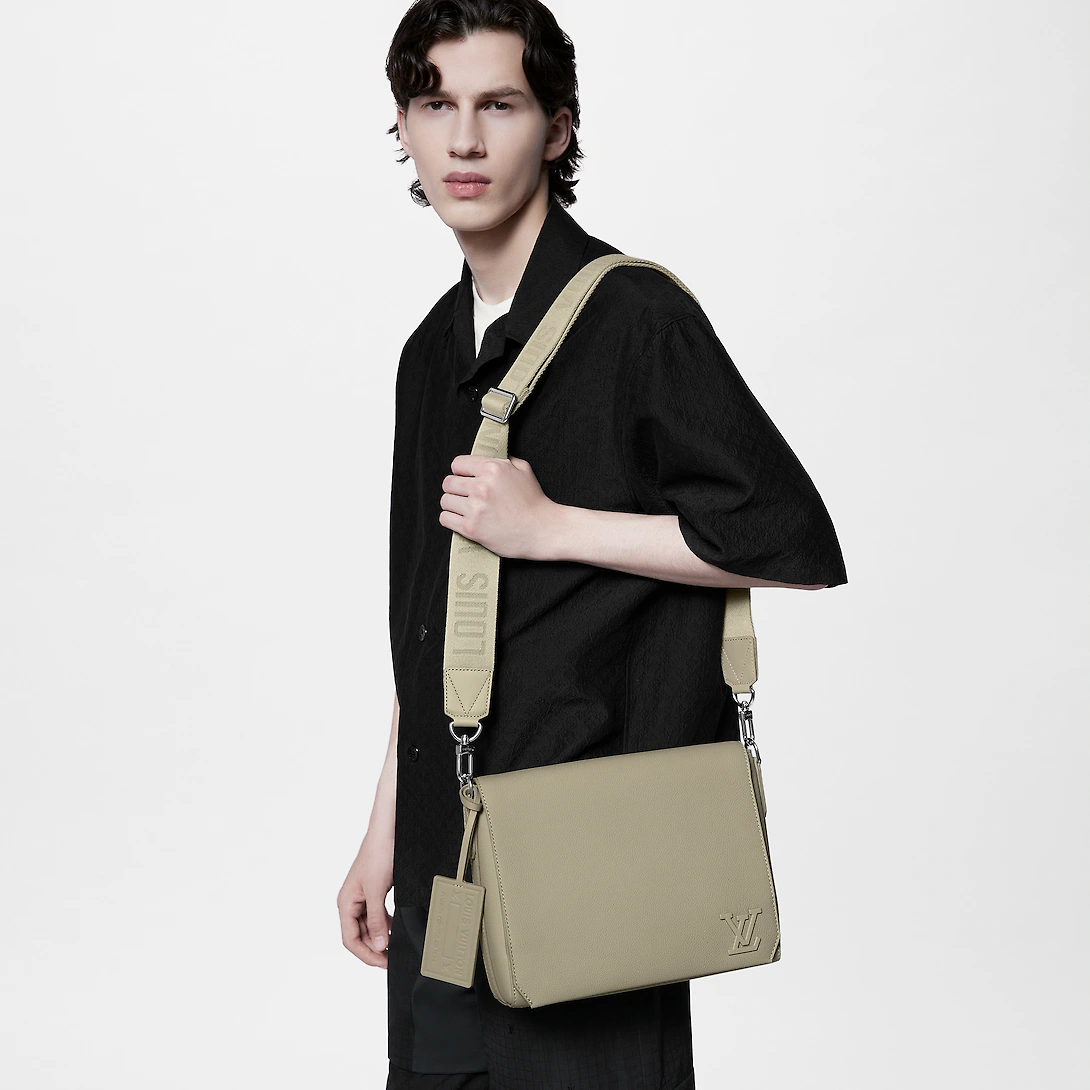Takeoff Messenger