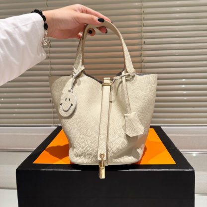 Picotin Lock 18