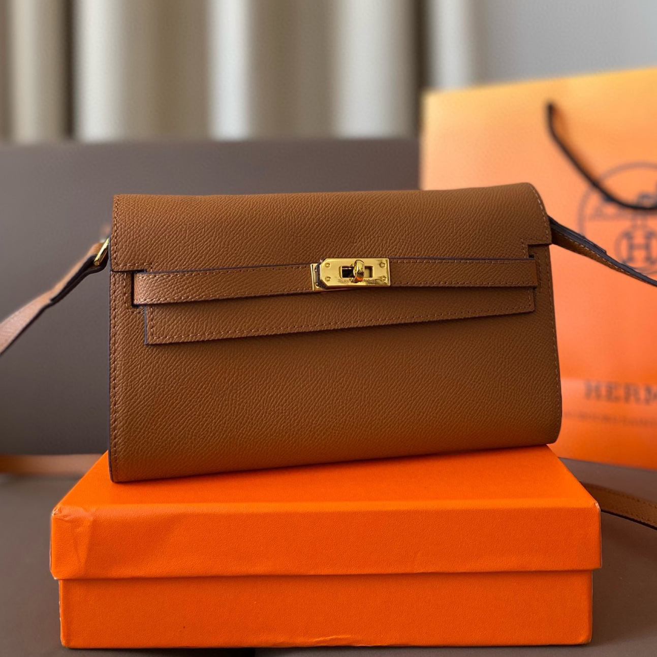 Epsom Kelly Wallet
