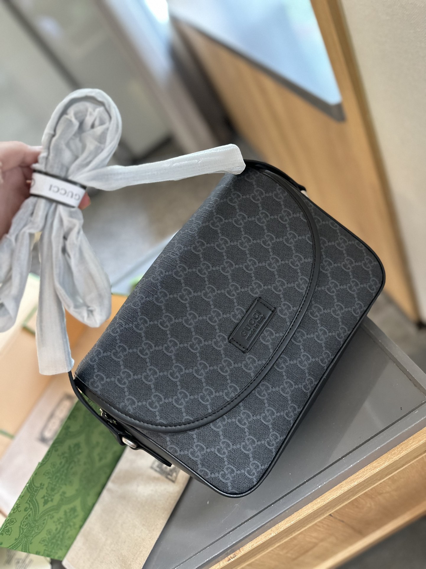 Ophidia medium messenger bag