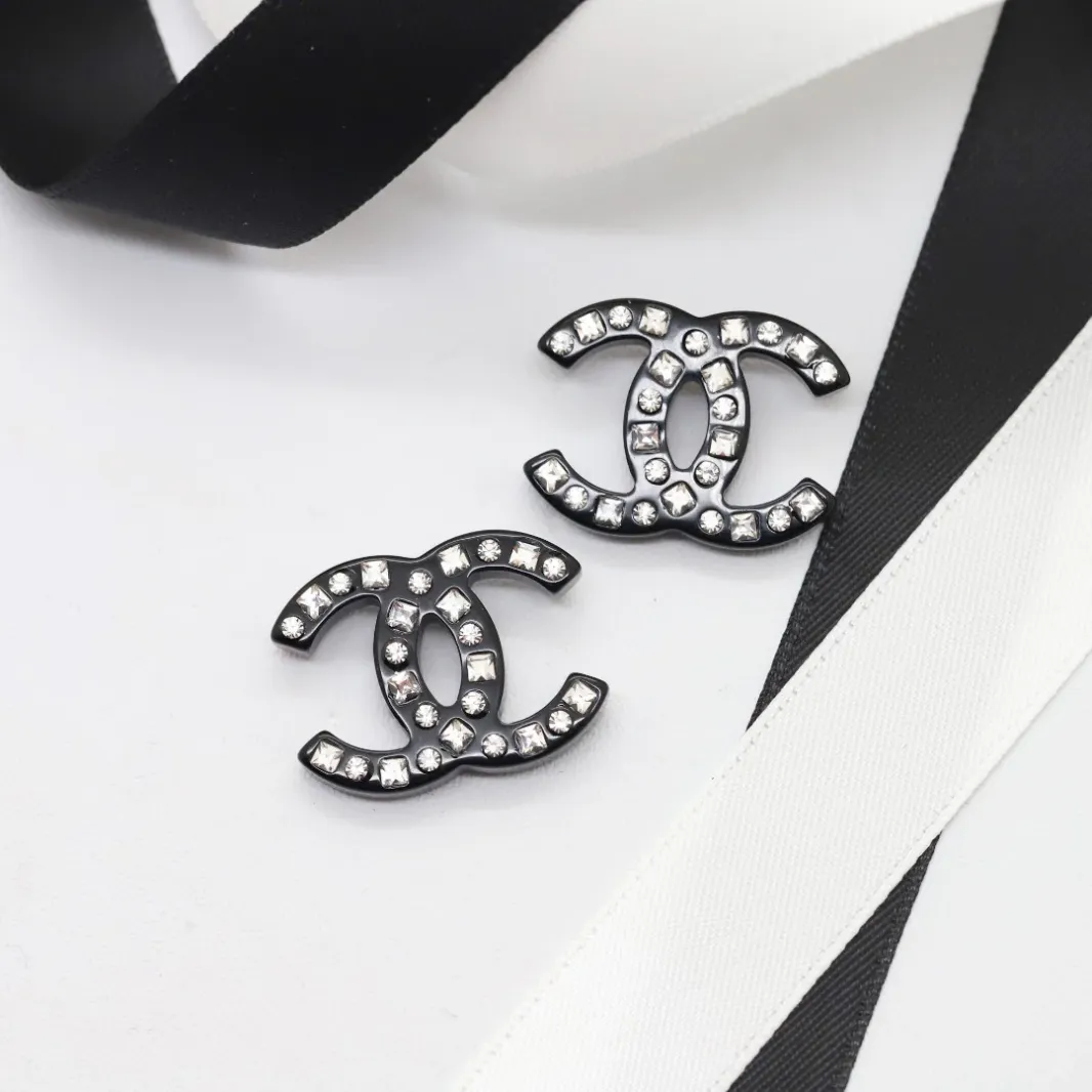 CCE221 CC earring