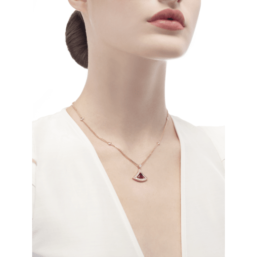 DIVAS DREAM NECKLACE