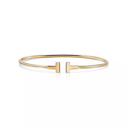 T Narrow Wire Bracelet in 18k Gold