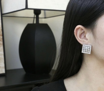 CCE698 CC Stud Earring