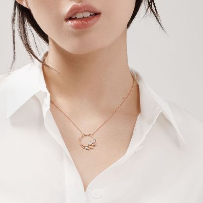 Victoria庐 Diamond Vine Circle Pendant in 18k Rose Gold
