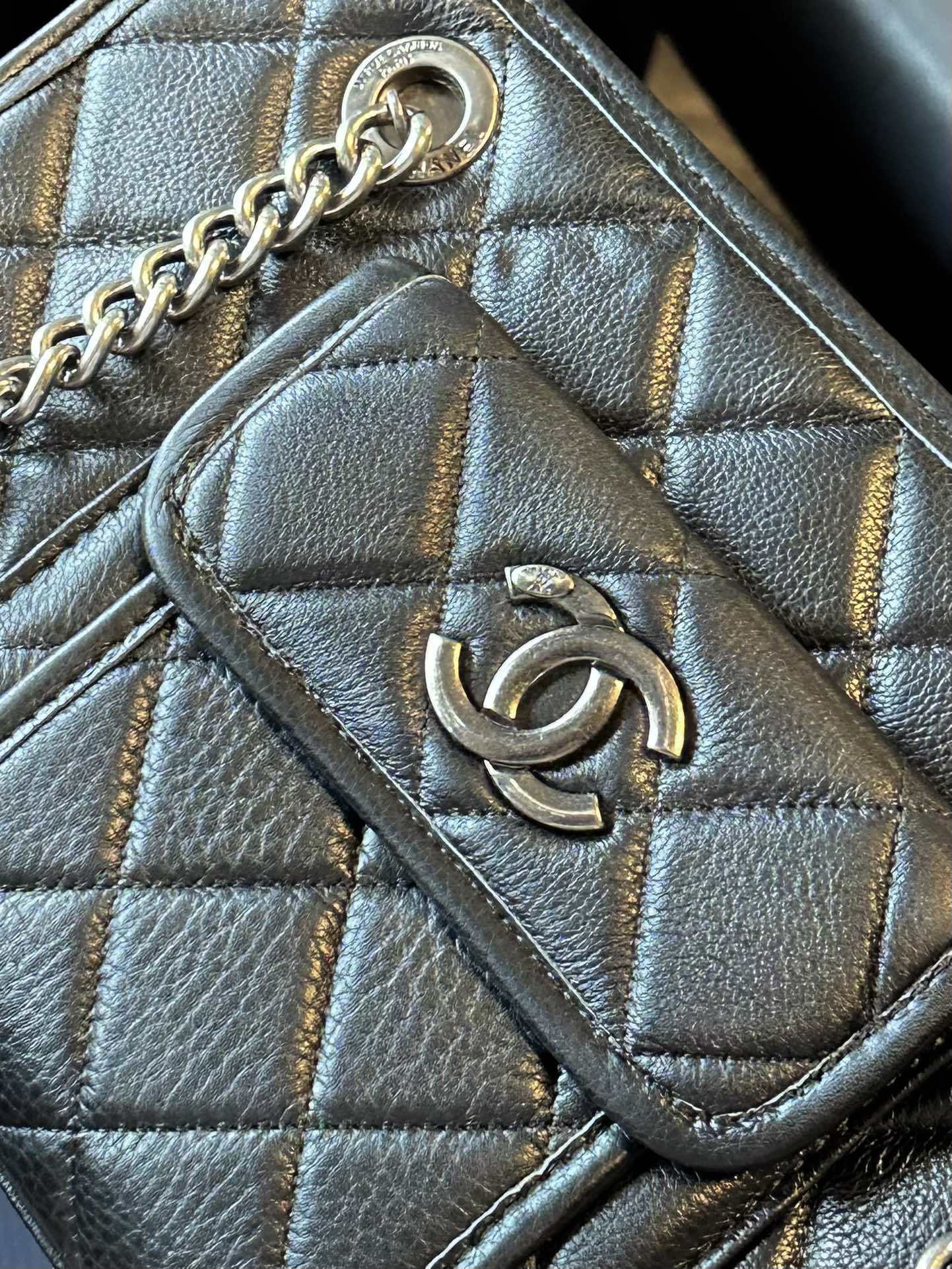 Calfskin Quilted Small Casual Riviera Zip Shoulder Bag Black