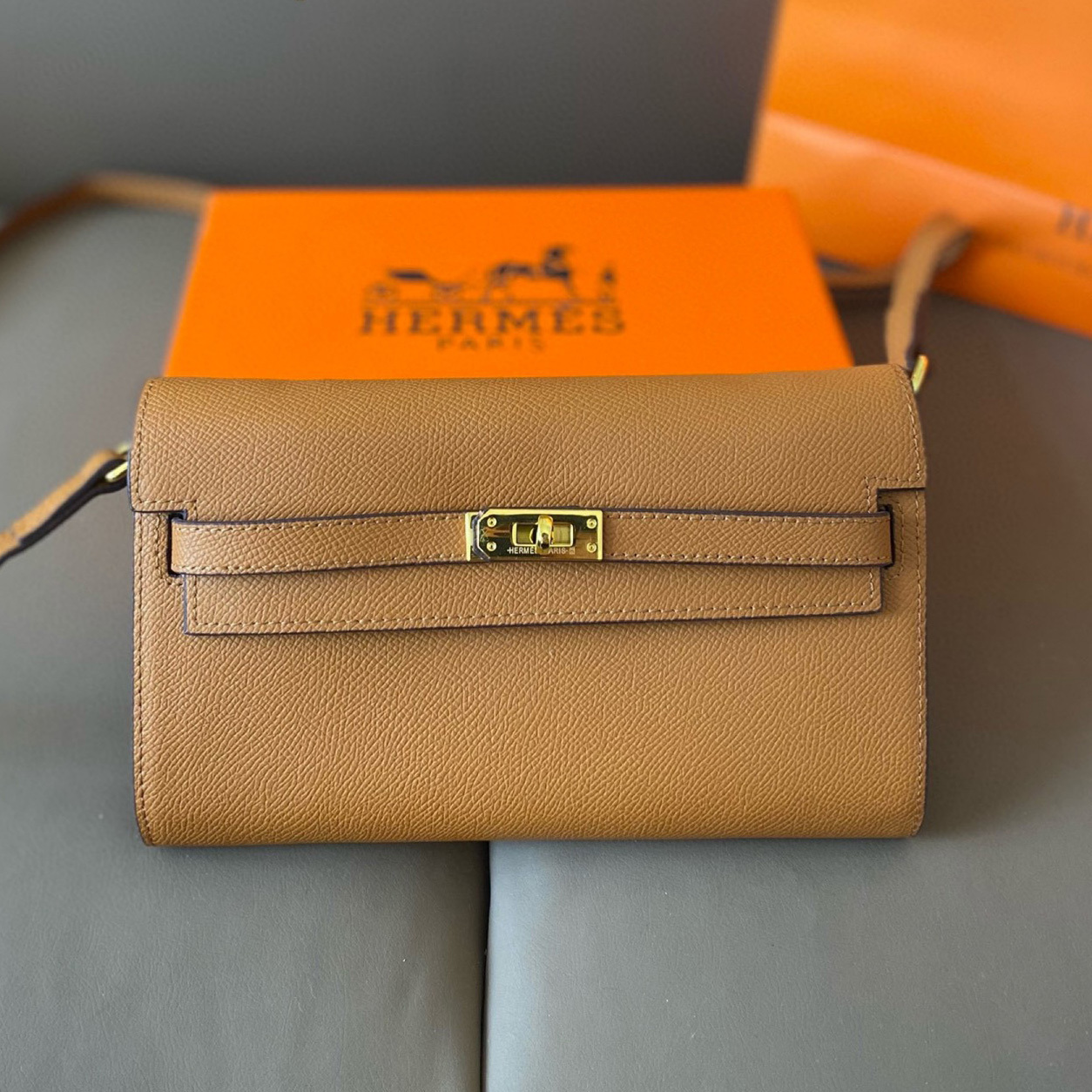 Epsom Kelly Wallet
