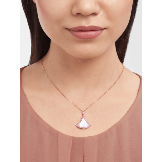 DIVAS DREAM NECKLACE