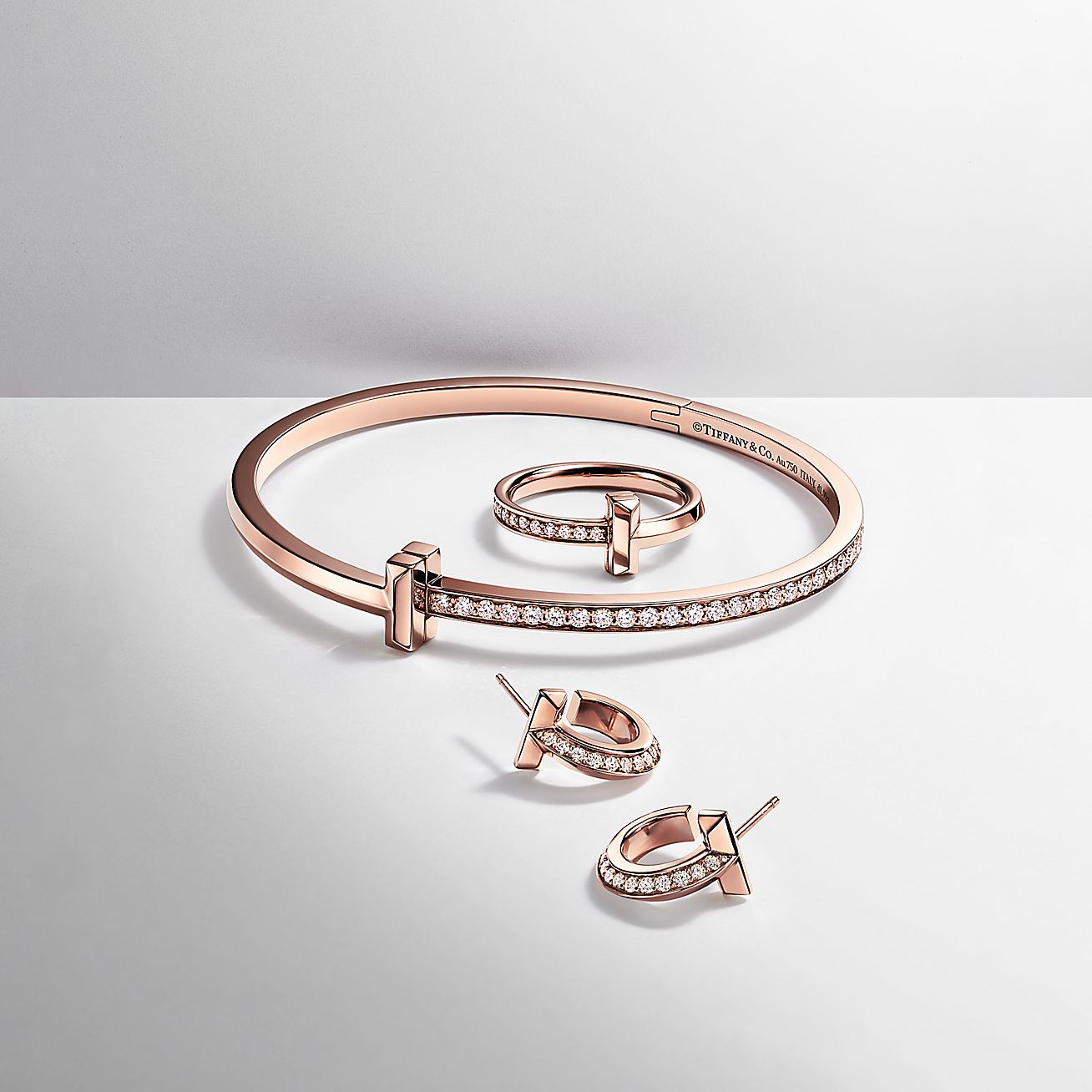 T T1 Ring in Rose Gold with Diamonds, 2.5 mm