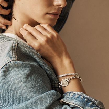 Return to 庐 Heart Tag Charm Bracelet in Silver