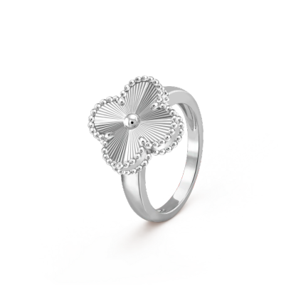 Vintage Alhambra ring