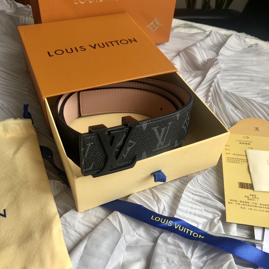 INITIALES 40MM MATTE BLACK BELT