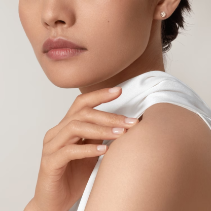 LOVE SINGLE EARRING