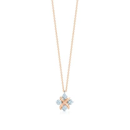 & Co. Schlumberger庐 Lynn pendant