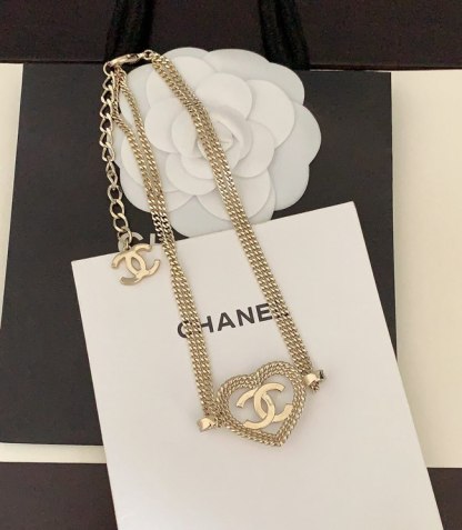 Wheat Heart Peach Heart Hollow Double C Double Chain Necklace