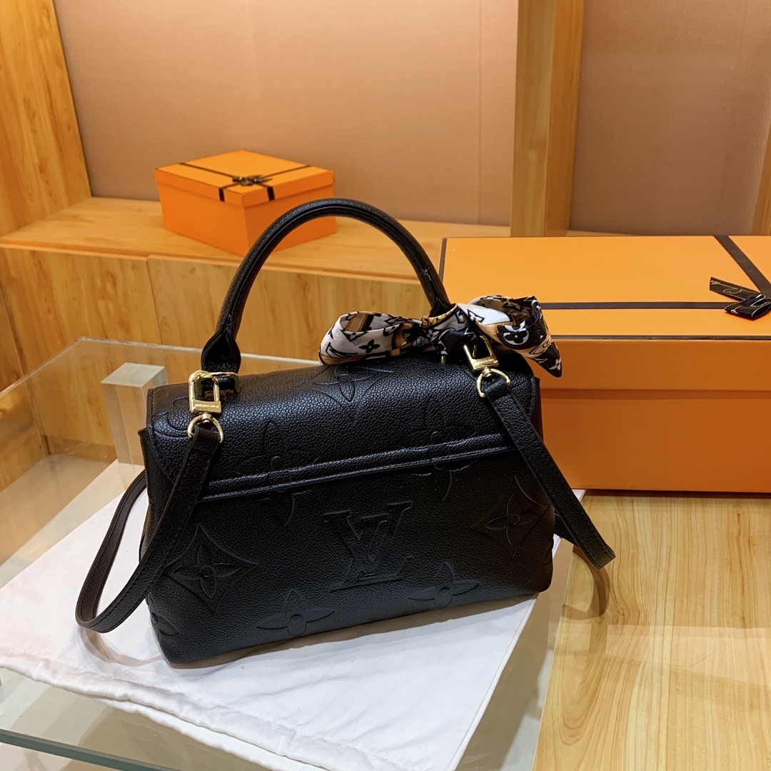 Monogram M45976 Madeleine