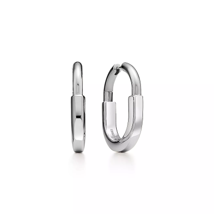 Lock Earrings in White Gold, Medium