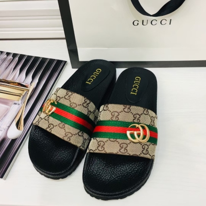 LEATHER SANDAL WITH DOUBLE G