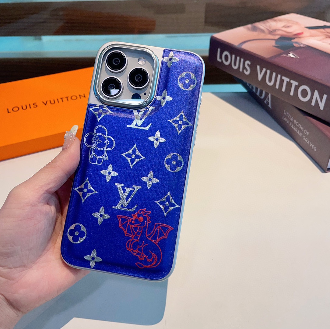 2-in-1 Cell Phone Case with Milk Dragon Pattern