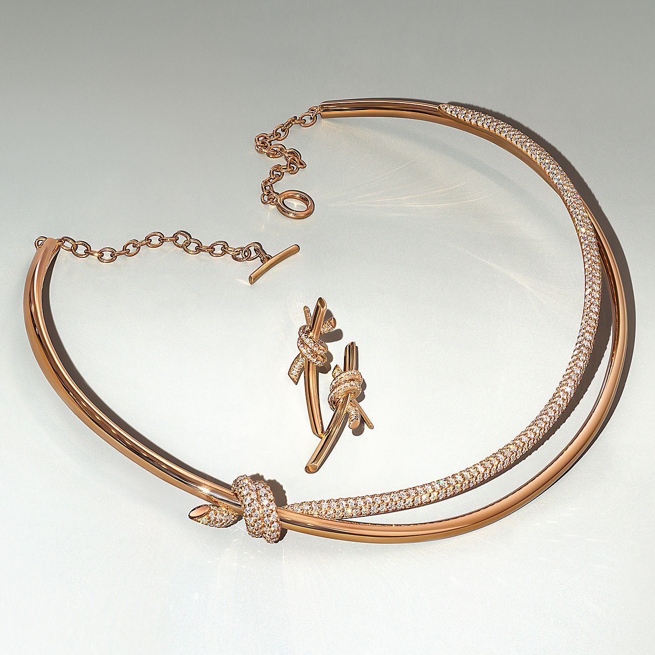 Knot Earrings in Rose Gold with Diamonds