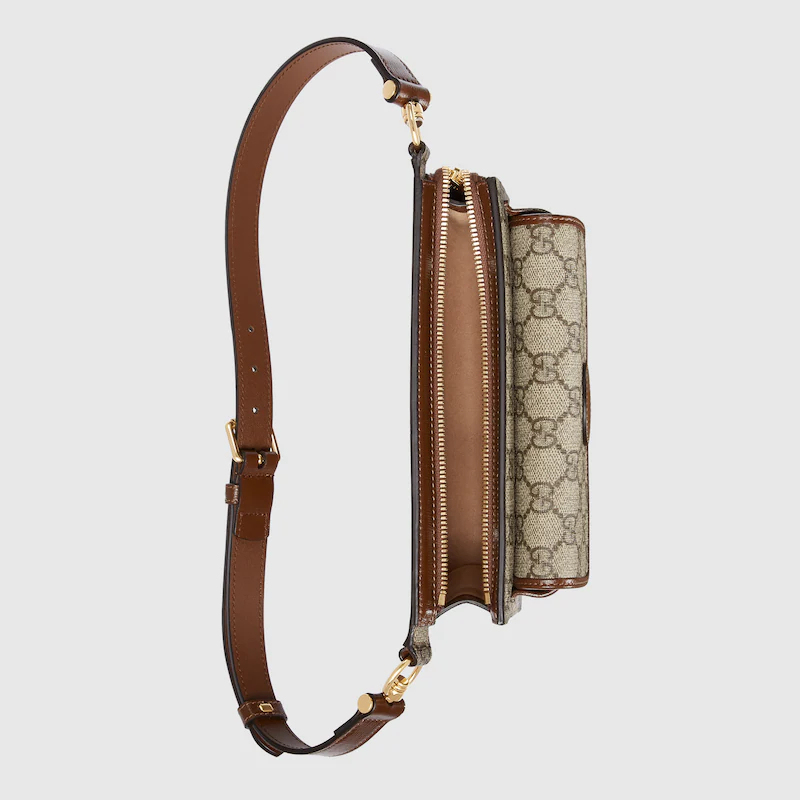 BELT BAG WITH INTERLOCKING G