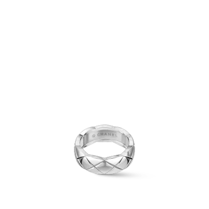 COCO CRUSH RING Quilted motif, small version, 18K white gold