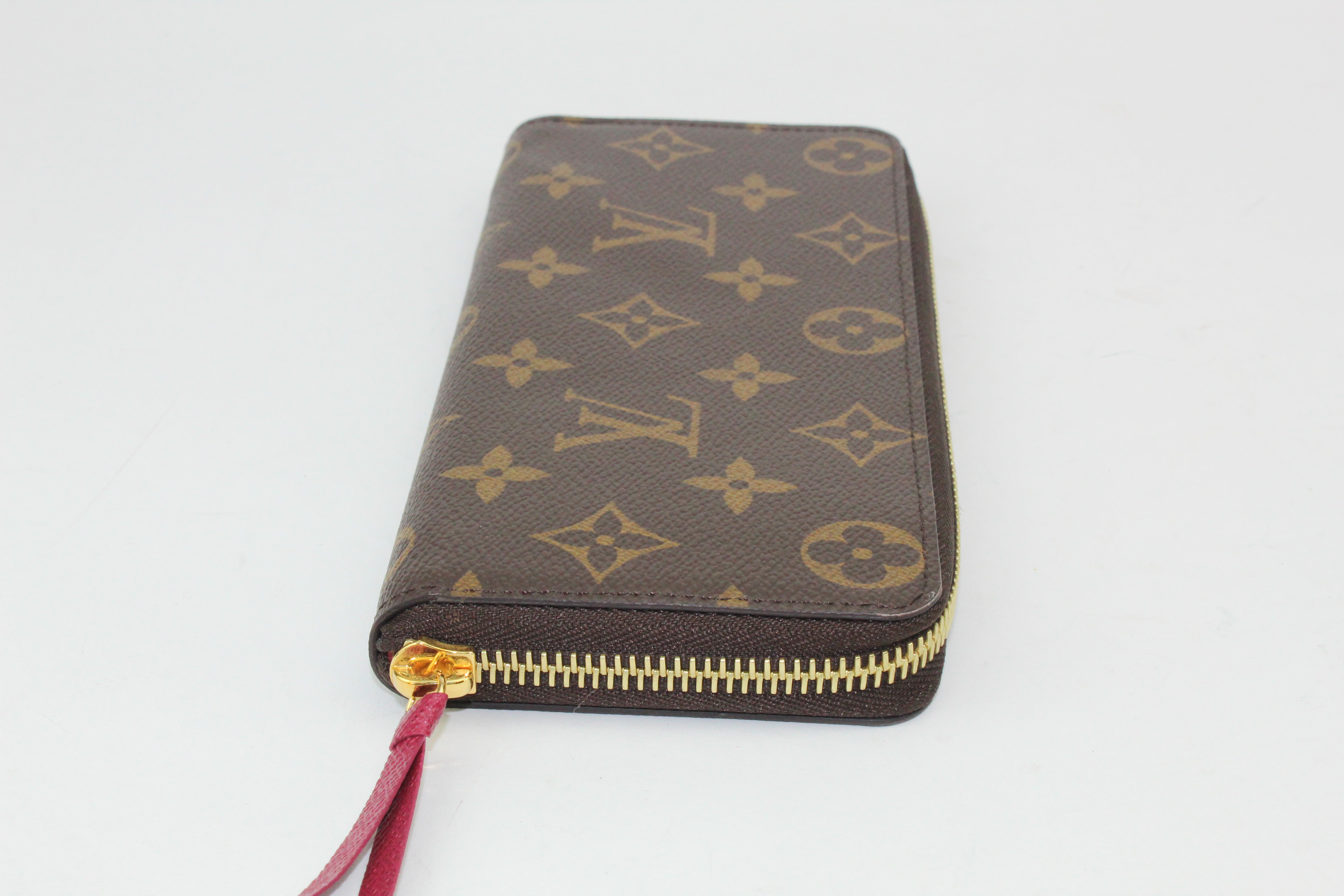 Clemence M60743