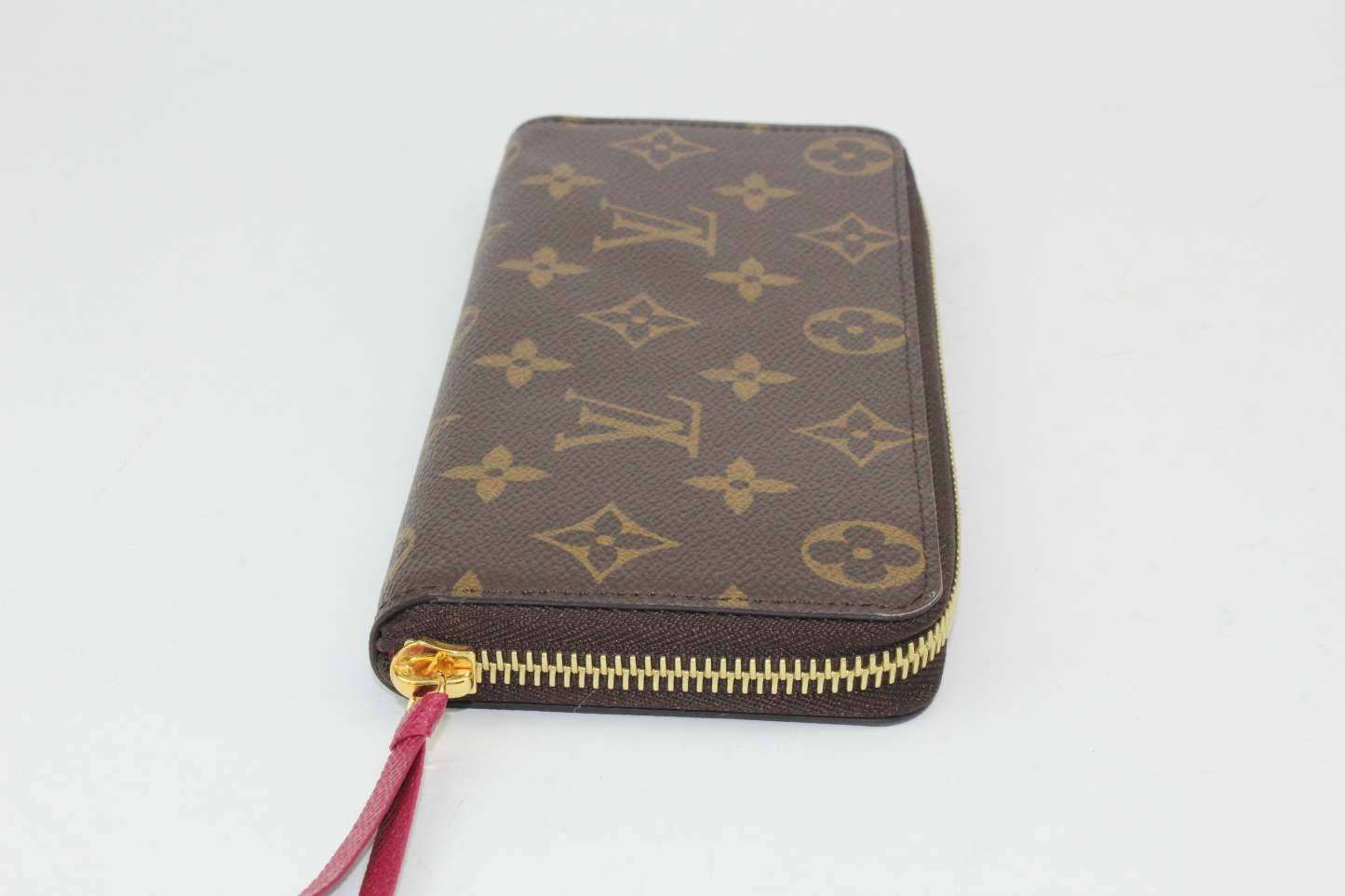 Clemence M60743