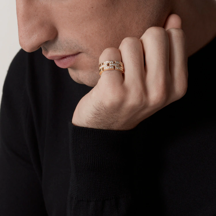 MAILLON PANTHÈRE RING, 3 HALF DIAMOND-PAVED ROWS