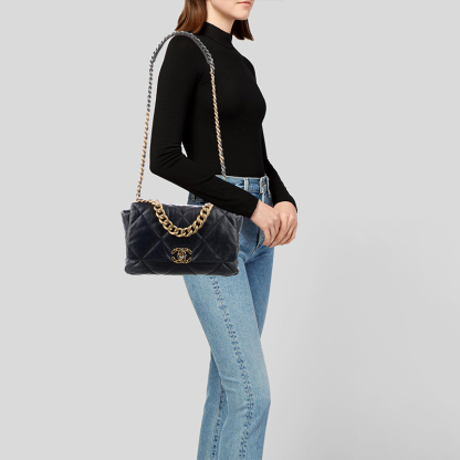 Maxi 19 Flap Bag