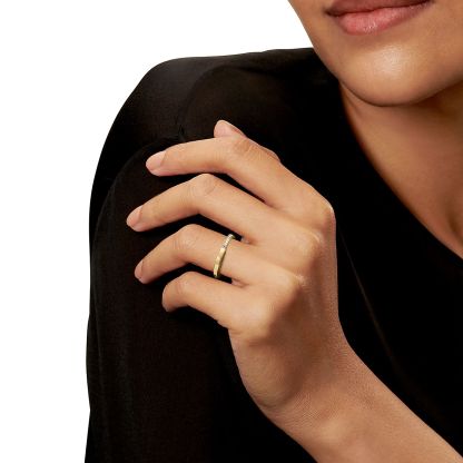 Lock Ring in Yellow Gold with Diamonds
