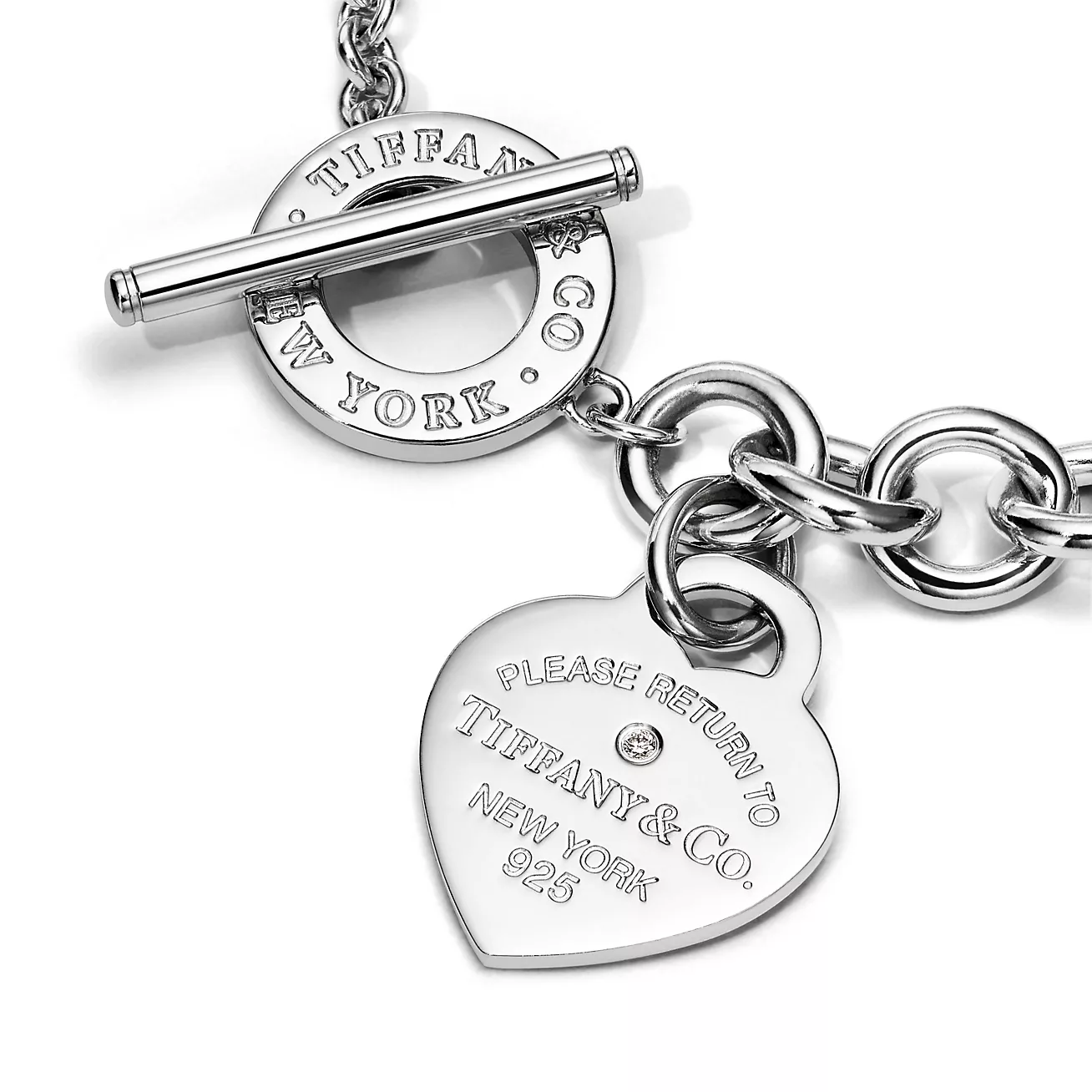 Return to 庐 Heart Tag Bracelet in Silver with a Diamond, Medium