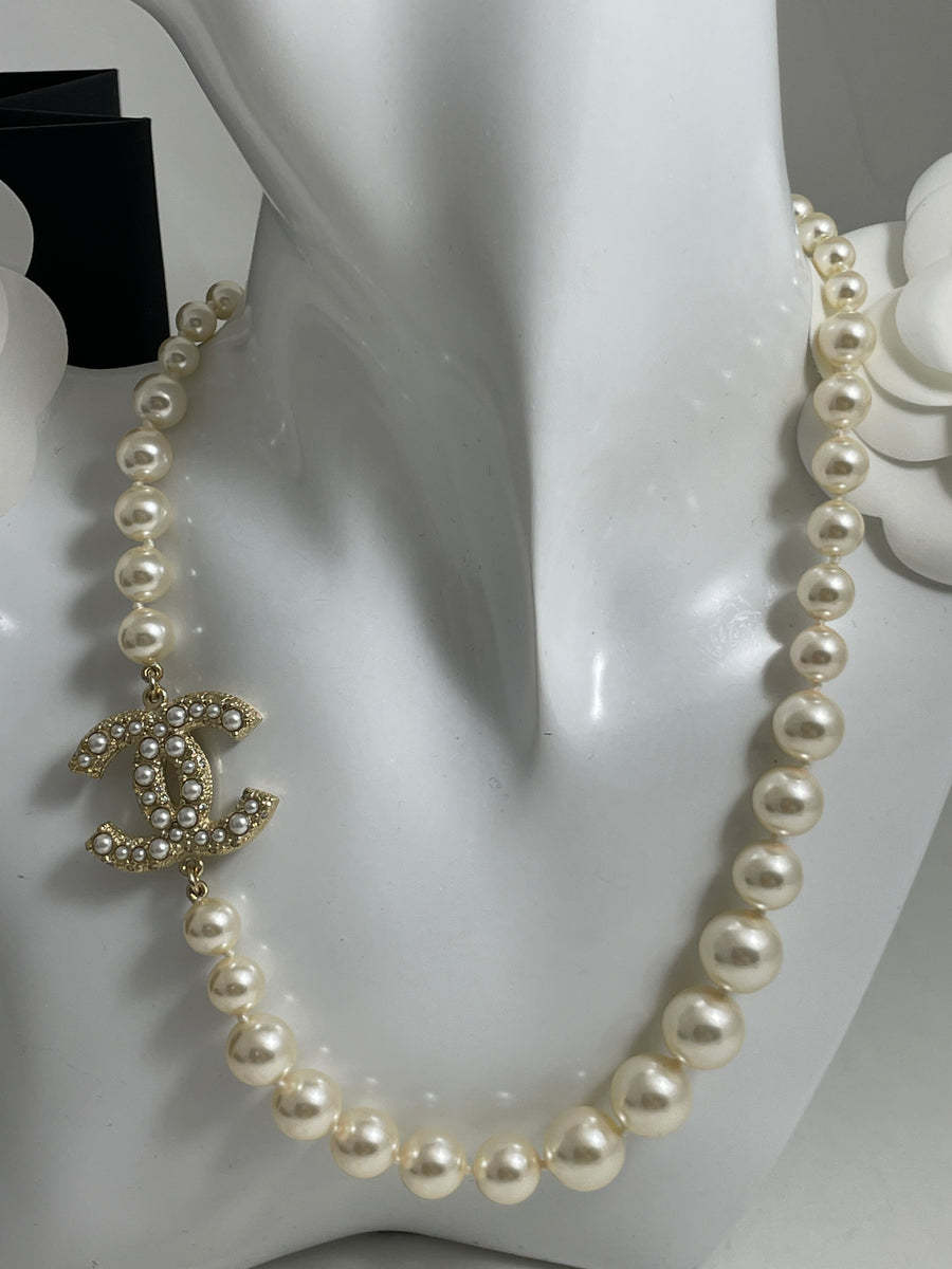 CC Pearl Choker Necklace