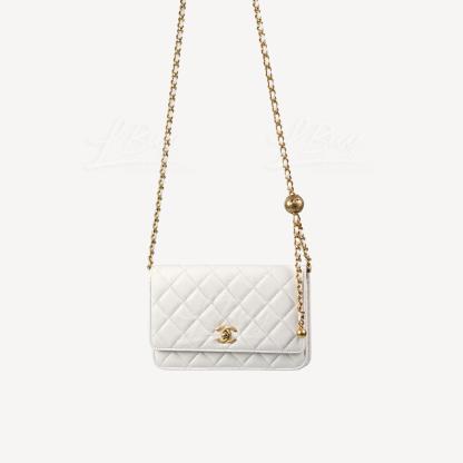 White Lambskin Quilted Trendy CC Wallet On Chain