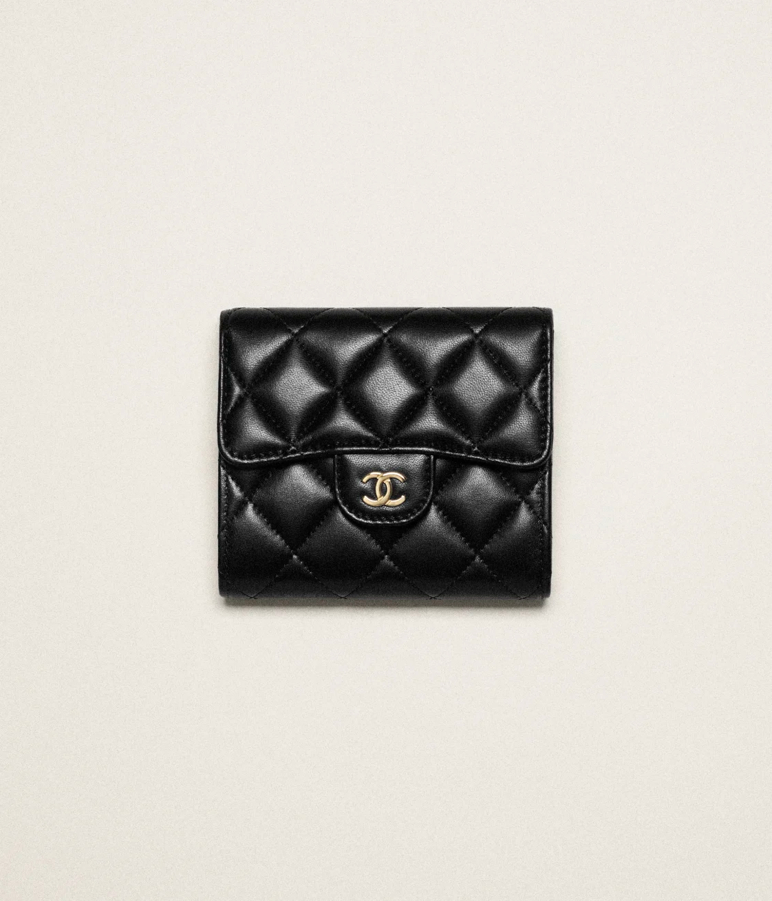 CLASSIC SMALL FLAP WALLET